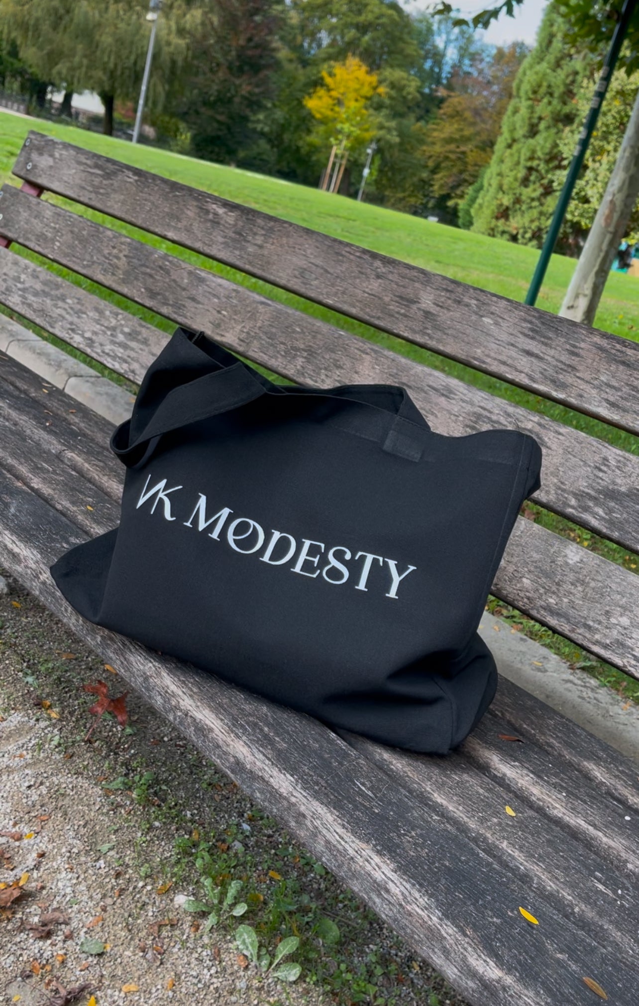 Tote bag